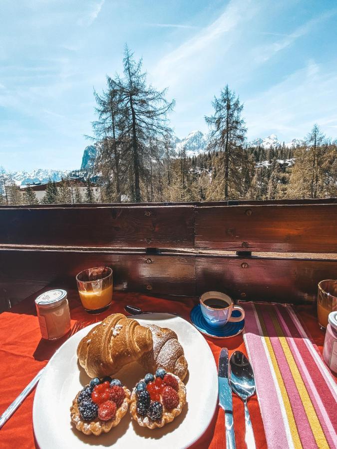 Una Perla A Cortina Cortina dʼAmpezzo Eksteriør billede